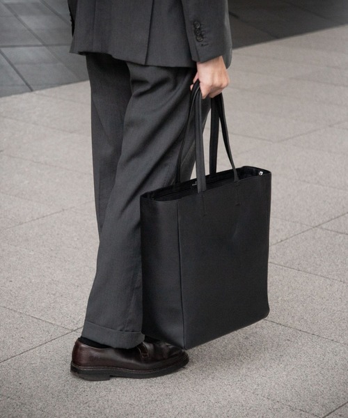 GUIONNET（ギオネ）の「【集大成】 撥水レザー 縦型ビジネストート PC縦入れ可 ギオネ（トートバッグ・メンズ・ブラック・FREE）」の7枚目の写真