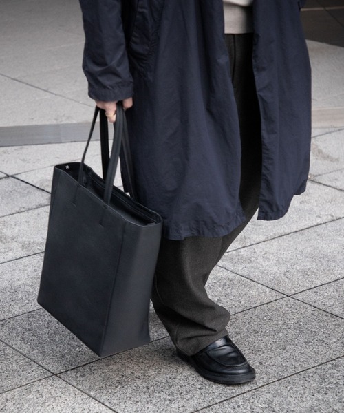 GUIONNET（ギオネ）の「【集大成】 撥水レザー 縦型ビジネストート PC縦入れ可 ギオネ（トートバッグ・メンズ・ブラック・FREE）」の10枚目の写真