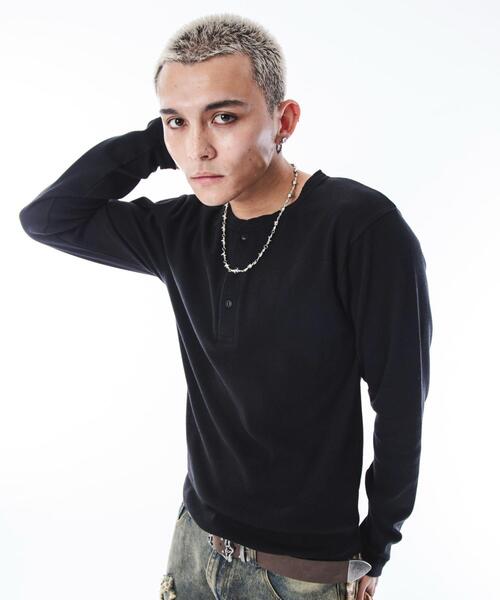 SHORT ROUND(ショートラウンド)の「SHORT ROUND/コンパクトフィットリブヘンリーネックT(LS)(Tシャツ/カットソー・メンズ・ホワイト/ブラック・MEDIUM/LARGE)」の16枚目の写真