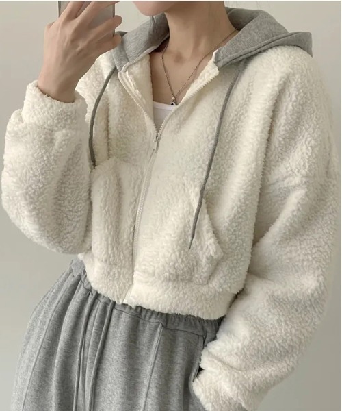 gossip！ロサンゼルス（ゴシップロサンゼルス）の「Y2K 【秋冬新作】  フードゆったりスウェットパーカー（パーカー・レディース・ブラック・M）」の11枚目の写真