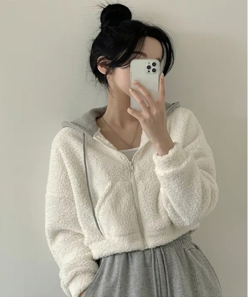 gossip！ロサンゼルス（ゴシップロサンゼルス）の「Y2K 【秋冬新作】  フードゆったりスウェットパーカー（パーカー・レディース・ブラック・M）」の18枚目の写真