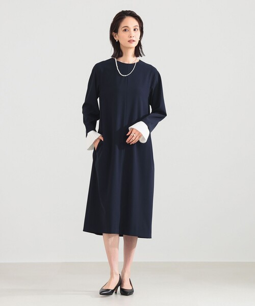 Demi-Luxe BEAMS(デミルクス ビームス)の「【セレモニー・フォーマル】プリーツカフス ワンピース*(ワンピース・レディース・ネイビー/ブラック・36/38)」の2枚目の写真
