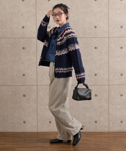 cepo（セポ）の「キュウシン柄ジップカーディガンJKT（カーディガン/ボレロ・レディース・ホワイト系/ネイビー系・M）」の4枚目の写真