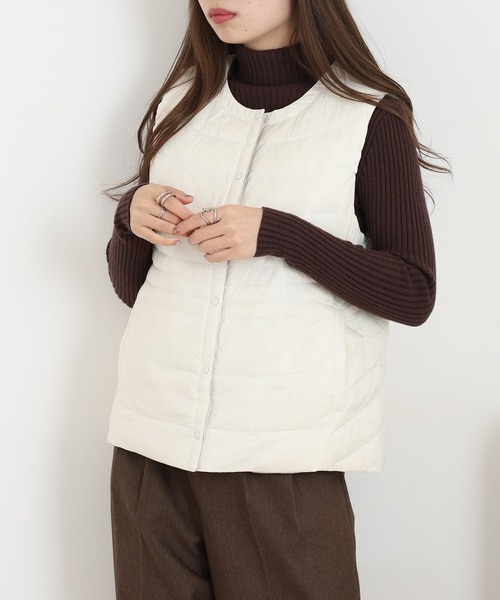 EGLANTINE(エグランティーヌ)の「EGLANTINE リバーシブル軽量ダウンベスト(ダウンベスト・レディース・シルバーグレー/オフホワイト/グレー/サックスブルー/カーキ/ブラック・38/40)」の13枚目の写真