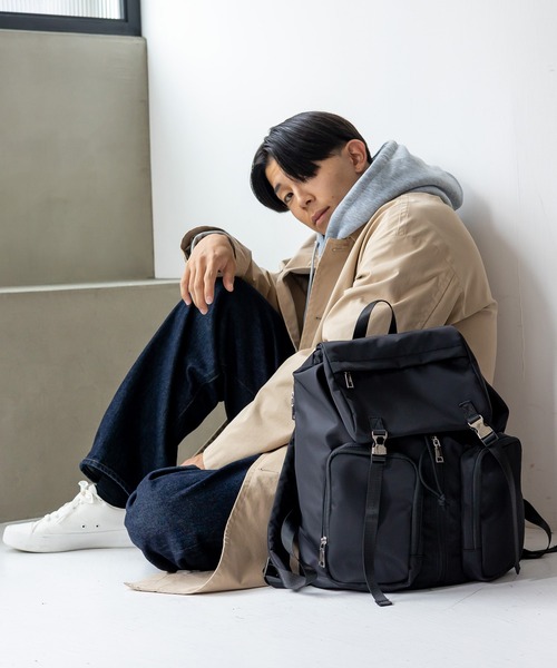 VitaFelice（ヴィータフェリーチェ）の「大容量 11ポケット ナイロンリュック（バックパック/リュック・レディース・ブラック・FREE）」の10枚目の写真