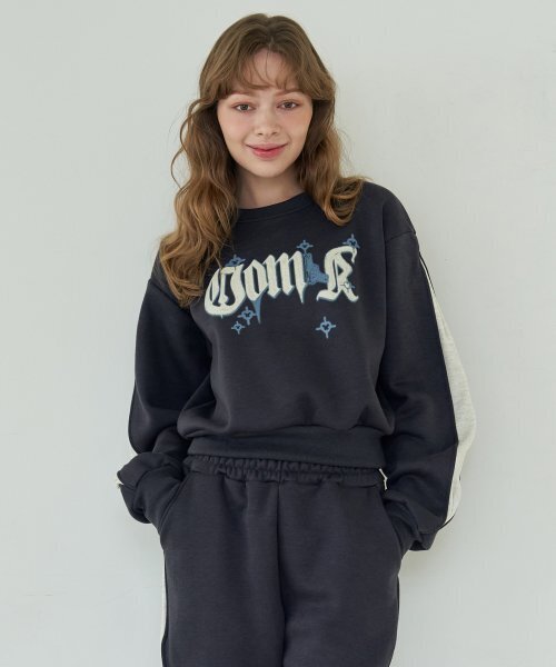 5OML(オーオーエムエル)の「ブロックコアスウェットシャツ(チャコール)(スウェット・レディース・チャコール・LARGE/MEDIUM)」の4枚目の写真