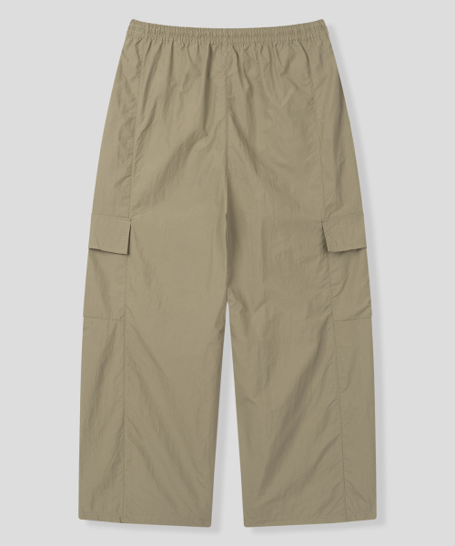 BLACK MOMENT（ブラックモーメント）の「ワイドフィットパラシュート[ベージュ]（スウェットパンツ・メンズ・ベージュ・LARGE/MEDIUM）」の3枚目の写真