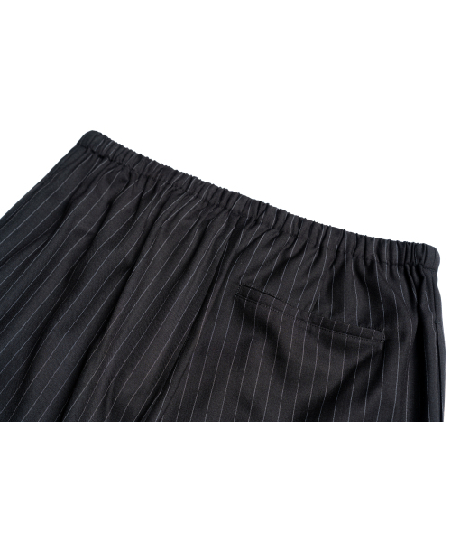 CONNECT KINLOCH（コネクトキンロック）の「ピンストライプドローストリングワイドパンツ[ブラック]（スラックス・メンズ・ブラック・SMALL/MEDIUM/LARGE）」の5枚目の写真
