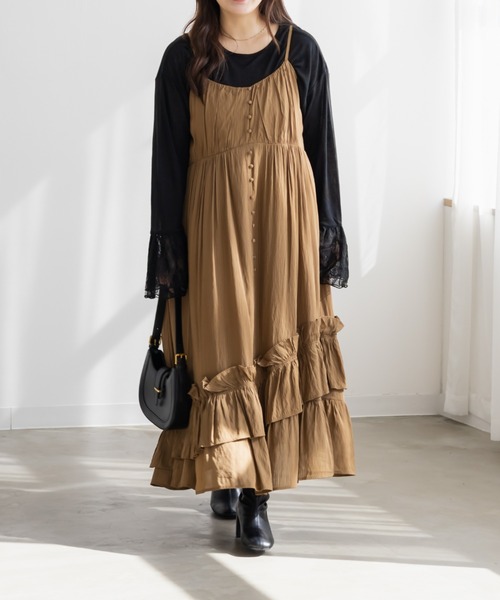 CLETTE(クレット)の「CLETTEオリジナルななめフリルキャミワンピース(ワンピース・レディース・グレー/ブラック/キャメル・LL/3L/4L)」の1枚目の写真
