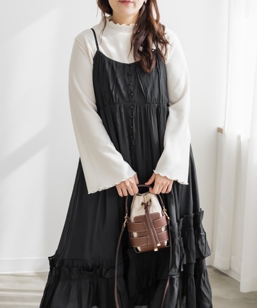 CLETTE(クレット)の「CLETTEオリジナルななめフリルキャミワンピース(ワンピース・レディース・グレー/ブラック/キャメル・LL/3L/4L)」の8枚目の写真