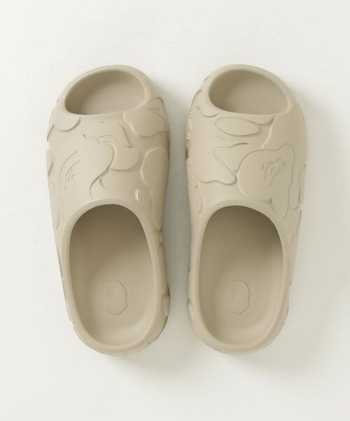 A BATHING APE(アベイシングエイプ)の「BAPE SLIDES #1(サンダル・メンズ・ベージュ/ブラック・12/9/10/8/11/13)」の13枚目の写真