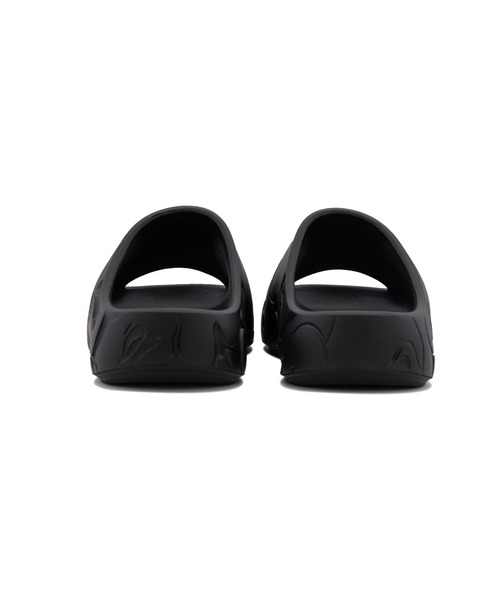 A BATHING APE(アベイシングエイプ)の「BAPE SLIDES #1(サンダル・メンズ・ベージュ/ブラック・12/9/10/8/11/13)」の5枚目の写真