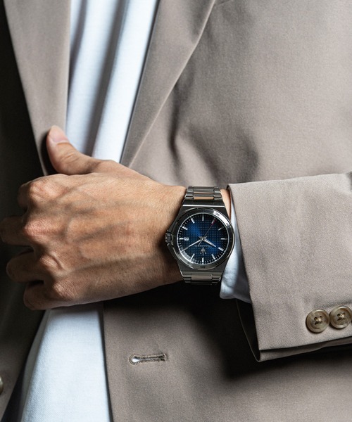 Maserati（マセラティ）の「「Maserati/マセラティ」ベロチタ スリム - 40mm シルバー ブレスレット（アナログ腕時計・メンズ・スカイブルー/シルバー×ブラック・40mm）」の9枚目の写真