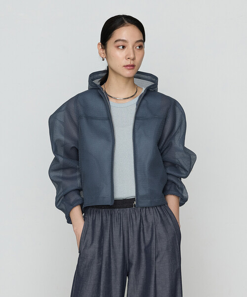 Gabardine K.T(ギャバジンケーティー)の「〔 +サイズ 〕 ラッセルメッシュダンボール シアーブルゾン(ブルゾン・レディース・ブルー/ネイビー・13号)」の13枚目の写真