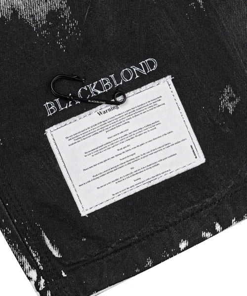 BLACK BLOND(ブラック ブロンド)の「ビビディスモークペインテッドパッチロゴデニムショートパンツ(ホワイト)(その他パンツ・レディース・その他・MEDIUM/LARGE/X-LARGE)」の4枚目の写真