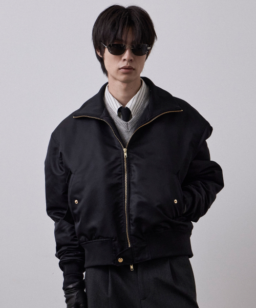 LEARVE(ルアブ)の「クロップフライトMA-1ジャケットブラック(ブルゾン・メンズ・その他・MEDIUM/LARGE/X-LARGE)」の1枚目の写真