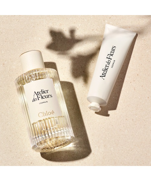 クロエ アトリエ デ フルール シダー パフュームド ハンドクリーム