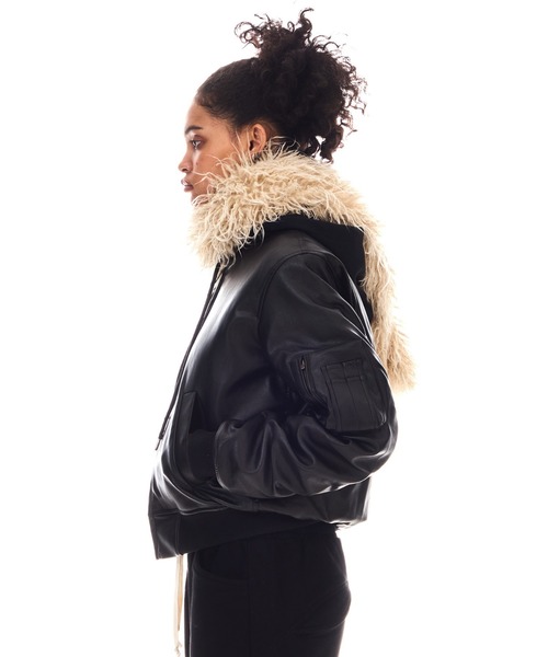 BEEDEN(ビーデン)の「OVER HOODED FAUX LEATHER MA-1(MA-1・レディース・ブラック・FREE)」の4枚目の写真