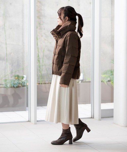 STRAWBERRY-FIELDS（ストロベリーフィールズ）の「ピーチスキンダウンジャケット（ダウンジャケット/コート・レディース・ブラック/ブラウン/グレイッシュベージュ・2）」の10枚目の写真