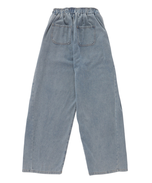 MUCENT(ムセント)の「フルイドシグネチャーサイドボタンパンツ(2カラー)(デニムパンツ・レディース・ブラック/スカイブルー・1/2)」の15枚目の写真