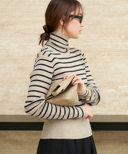 plage(プラージュ)の「cashwool border turtle ニット(ニット/セーター・レディース・ネイビー/ベージュ・FREE)」の9枚目の写真