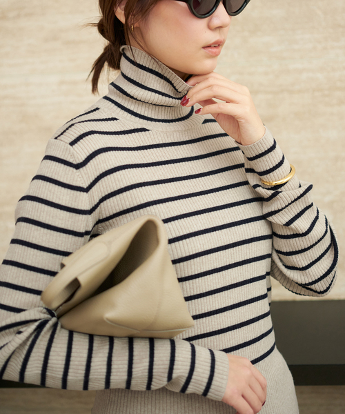plage(プラージュ)の「cashwool border turtle ニット(ニット/セーター・レディース・ネイビー/ベージュ・FREE)」の11枚目の写真