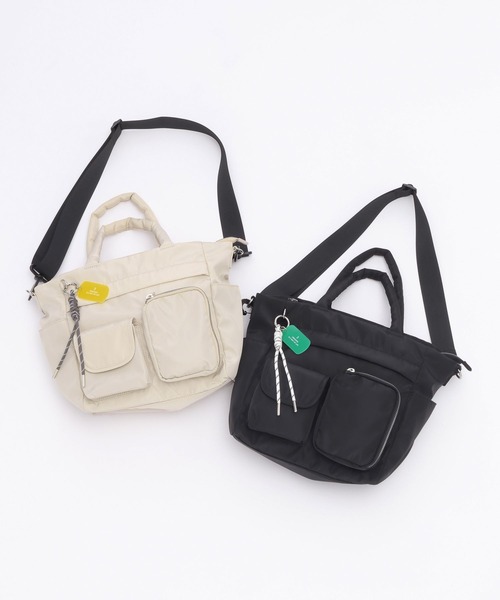 LEPSIM（レプシィム）の「【500mlペットボトルも入る】撥水11ポケットトート　634223（トートバッグ・レディース・アイボリー/ブラック・ONE SIZE）」の3枚目の写真