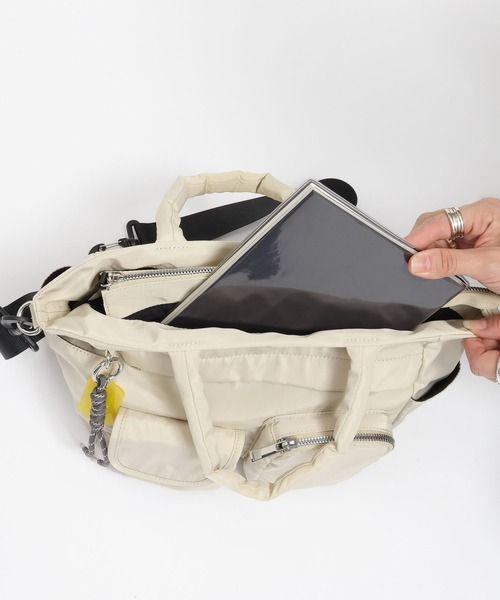 LEPSIM（レプシィム）の「【500mlペットボトルも入る】撥水11ポケットトート　634223（トートバッグ・レディース・アイボリー/ブラック・ONE SIZE）」の8枚目の写真