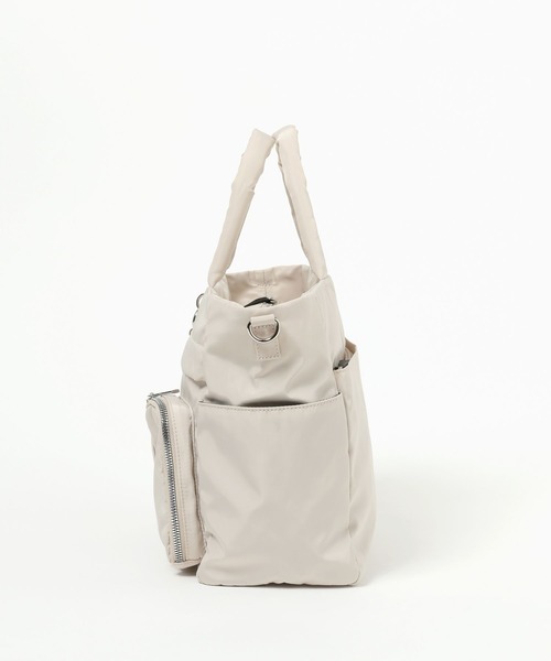 LEPSIM（レプシィム）の「【500mlペットボトルも入る】撥水11ポケットトート　634223（トートバッグ・レディース・アイボリー/ブラック・ONE SIZE）」の11枚目の写真