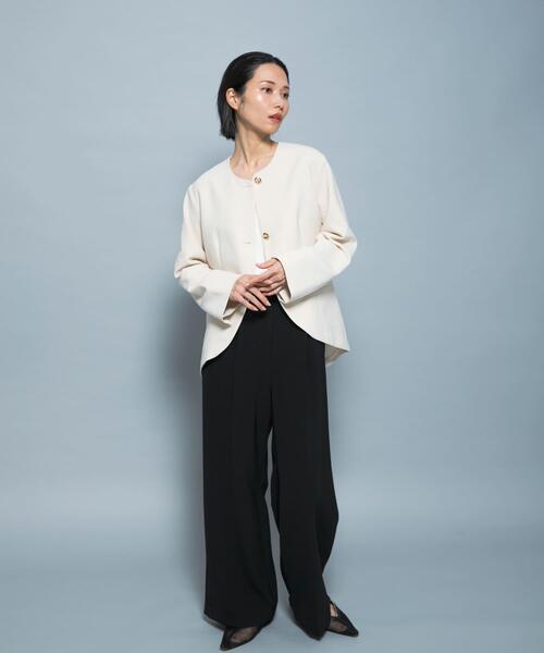 URBAN RESEARCH ROSSO WOMEN（アーバンリサーチ　ロッソ）の「『別注』CHIGNON×ROSSO　ラウンドヘムジャケット（スーツジャケット・レディース・オフホワイト/ブラック・FREE）」の5枚目の写真