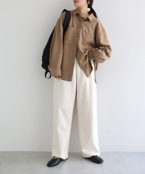 andme(アンドミー)の「フェイクスエードイージーワイドパンツ(その他パンツ・レディース・キャメル/アイボリー/オフホワイト・M/L)」の5枚目の写真