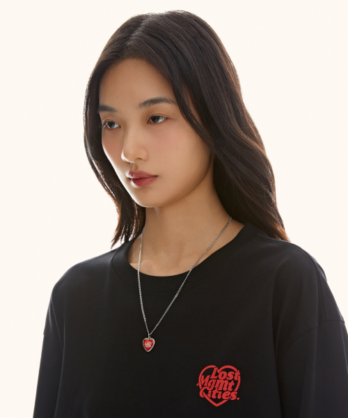 LMCの「HEART TYPO PENDANT NECKLACE red（ネックレス・レディース・その他・ONE SIZE）」の2枚目の写真