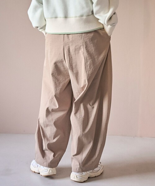 coen（コーエン）の「ポリツイルコクーンパンツ（その他パンツ・レディース・ベージュ/ブラック/ダークブラウン/ナチュラル・L/M）」の19枚目の写真