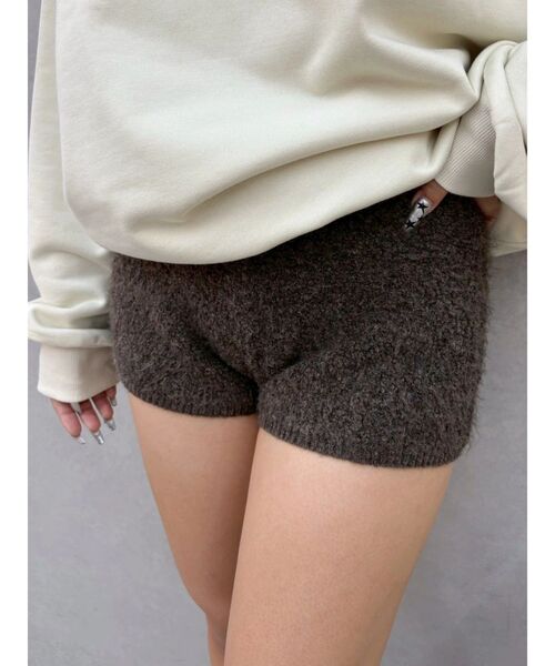 EVRIS(エヴリス)の「コンパクトニットショートパンツ【セットアップ着用可能】(その他パンツ・レディース・ブラウン/ブラック/ピンク・FREE)」の1枚目の写真