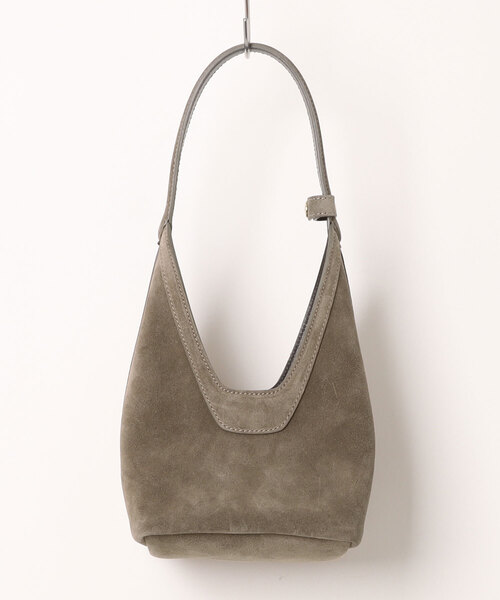 CHRISTIAN VILLA(クリスチャンヴィラ)の「【CHRISTIAN VILLA】スエードミニキューブバッグ(Q66436)(ハンドバッグ・レディース・グレイッシュベージュ・ALL)」の9枚目の写真