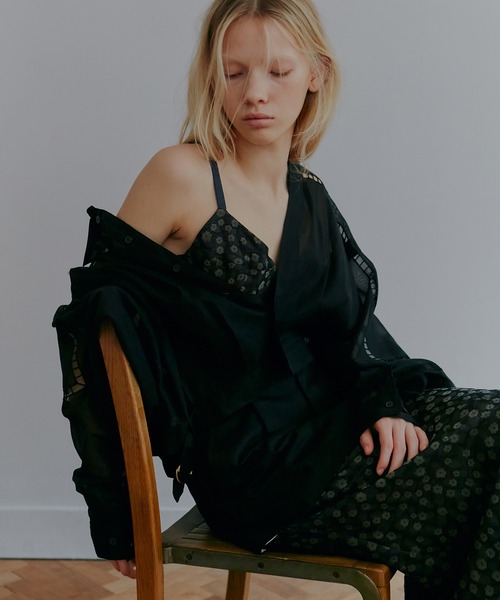 IRENENNE（アイレネ）の「フローラルジャカードブラトップ / Floral Jacquard Bra Top（その他トップス・レディース・ブラック・36）」の2枚目の写真