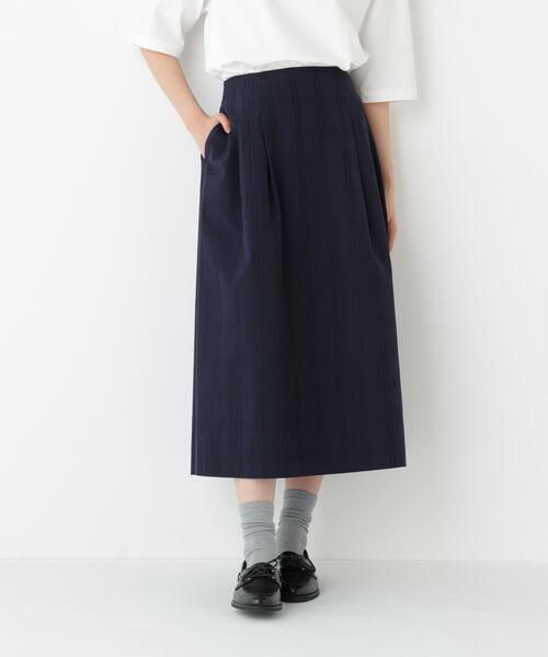 human woman（ヒューマンウーマン）の「◆オリジナル先染めチェックタックスカート（スカート・レディース・ダークインディゴブルー/ベージュ系その他3・SMALL/MEDIUM）」の2枚目の写真