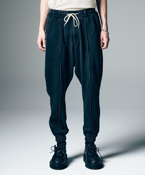 glamb（グラム）の「Fade Sweat Jogger Slacks / フェイドスウェットジョガースラックス（スウェットパンツ・メンズ・ブラック/ワイン/ホワイト・S/M/L）」の3枚目の写真