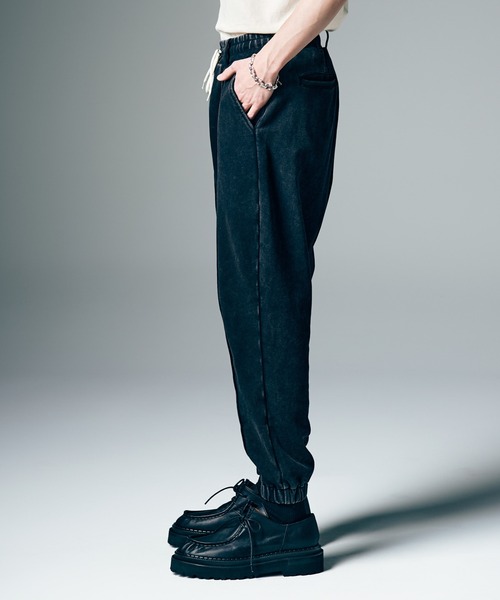 glamb（グラム）の「Fade Sweat Jogger Slacks / フェイドスウェットジョガースラックス（スウェットパンツ・メンズ・ブラック/ワイン/ホワイト・S/M/L）」の13枚目の写真