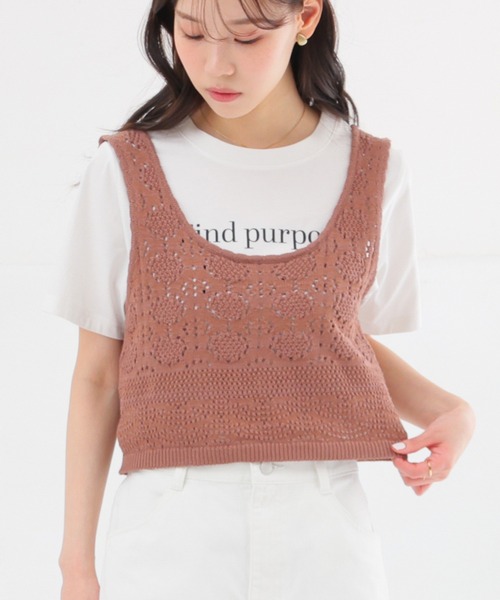 Honeys（ハニーズ）の「透かし編ビスチェ（ニット/セーター・レディース・ブラウン/レッド/アイボリー/ブラック・L/M/S）」の3枚目の写真