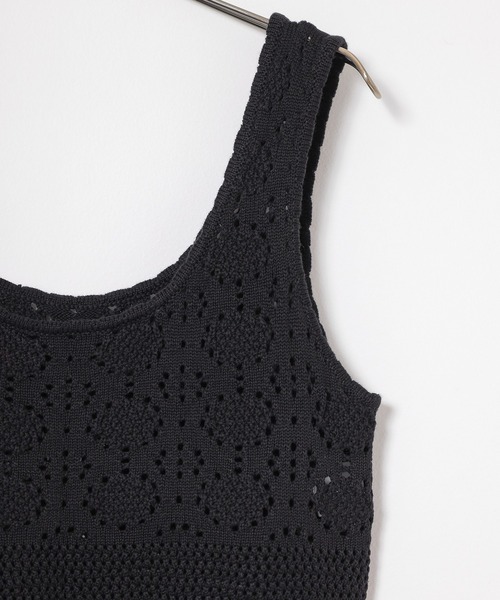 Honeys（ハニーズ）の「透かし編ビスチェ（ニット/セーター・レディース・ブラウン/レッド/アイボリー/ブラック・L/M/S）」の22枚目の写真