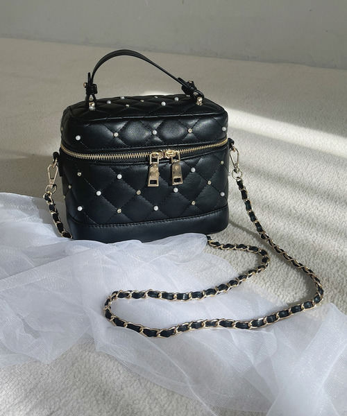 ROYAL PARTY（ロイヤルパーティー）の「パールビジューヴァニティーBAG（ショルダーバッグ・レディース・ピンク/ブルー/オフホワイト/ブラック・FREE）」の2枚目の写真