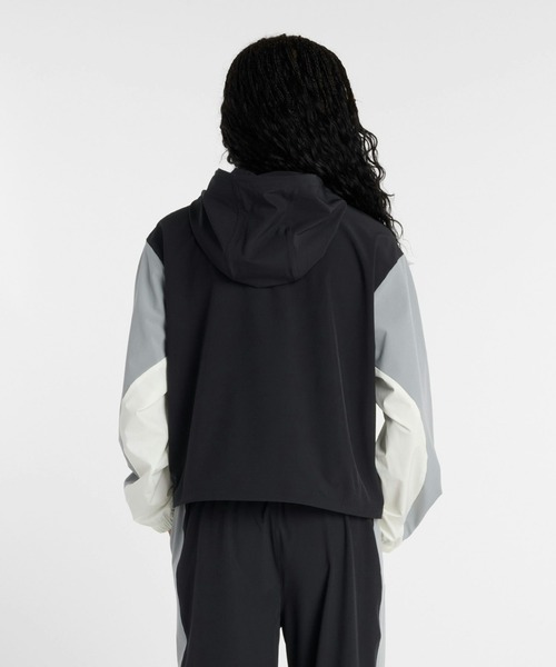 NEW BALANCE(ニューバランス)の「ニューバランス New Balance ウーブンフーデッドジャケット(ジャージ・レディース・ブラック/ネイビー/オフホワイト・S/XL/L/M)」の12枚目の写真