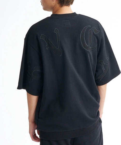 RVCA(ルーカ)の「RVCA メンズ BACK SIDE ARCH IRON SS トレーナー 【2026年春夏モデル】/ルーカ半袖スウェット(スウェット・メンズ・ホワイト/ブラック/ブラック系その他/ヘザーグレー・X-LARGE/LARGE/MEDIUM/SMALL)」の1枚目の写真