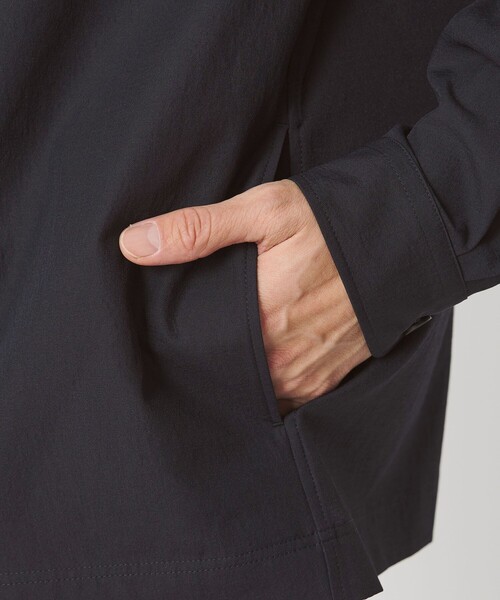 BEAUTY&YOUTH UNITED ARROWS（ビューティーアンドユースユナイテッドアローズ）の「KOMATSU PACK オーバー キャンプカラー シャツ FORM型 セットアップ対応 撥水 ウォッシャブル（シャツ/ブラウス・メンズ・ネイビー/ダークグレー/モカ・XL/L/M/S）」の18枚目の写真