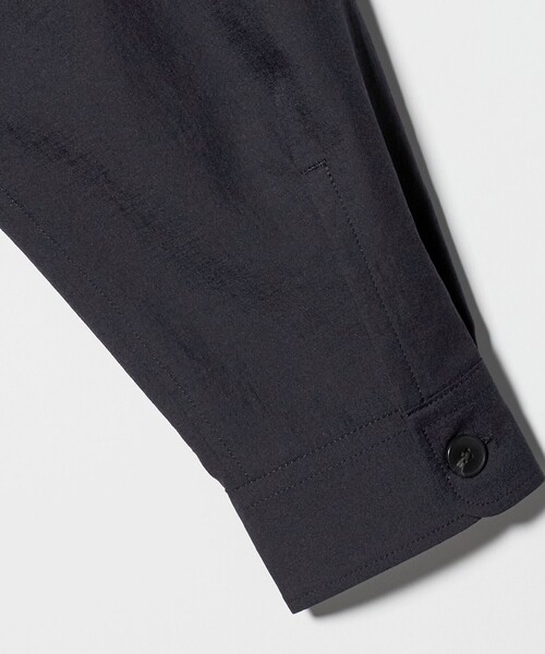 BEAUTY&YOUTH UNITED ARROWS（ビューティーアンドユースユナイテッドアローズ）の「KOMATSU PACK オーバー キャンプカラー シャツ FORM型 セットアップ対応 撥水 ウォッシャブル（シャツ/ブラウス・メンズ・ネイビー/ダークグレー/モカ・XL/L/M/S）」の10枚目の写真