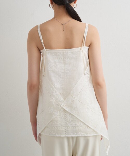 LOUNGEDRESS（ラウンジドレス）の「2WAYパネルレース刺繍キャミ（キャミソール・レディース・オフホワイト/ブラック・FREE）」の6枚目の写真