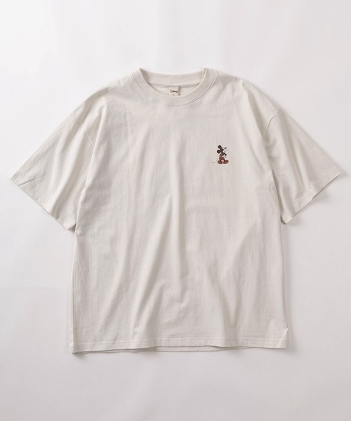 Disney(ディズニー)の「【71】【Disney/ディズニー】ミッキーマウス ユーズドライク クルーネックTシャツ/バックプリント/ユニセックス/レディース/メンズ(Tシャツ/カットソー・レディース・イエロー/アイボリー系2/グレー系2/アイボリー系/グレー系/ブルーグレー/アイボリー系1/グレー系1・XL/L/M)」の11枚目の写真