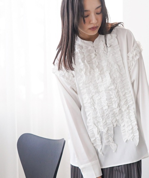 mili an deni(ミリアンデニ)の「タキシードフリルブラウス(シャツ/ブラウス・レディース・ブラック/ホワイト・M)」の7枚目の写真