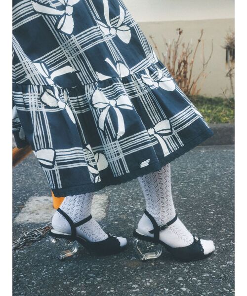 merry jenny（メリージェニー）の「ハートヒールストラップサンダル（サンダル・レディース・ブラック/オフホワイト・LARGE/MEDIUM）」の21枚目の写真